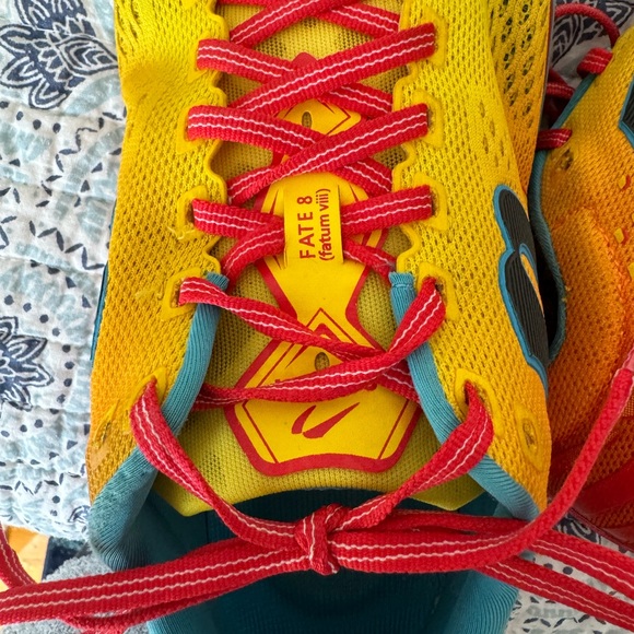 Running Shoes - Picture 2 of 5